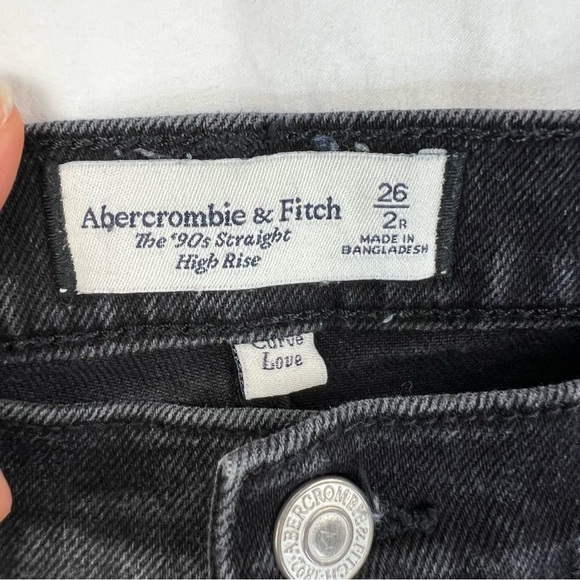 Abercrombie & Fitch Black Curve Love Ultra High Rise 90s Straight Jean Sz 26 - Picture 5 of 14